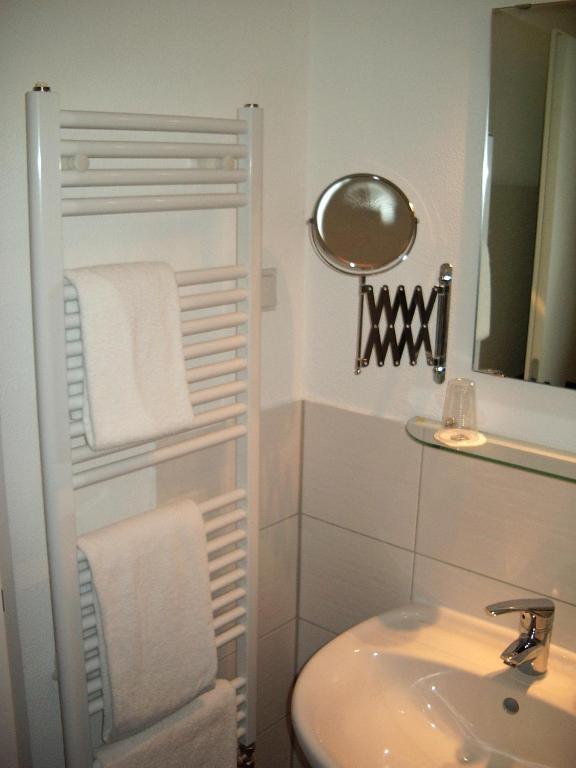 Kretschmanns Hotel Sehnde Bagian luar foto